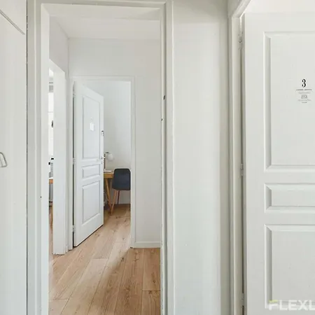 Hotel Immeuble Houel Parijs